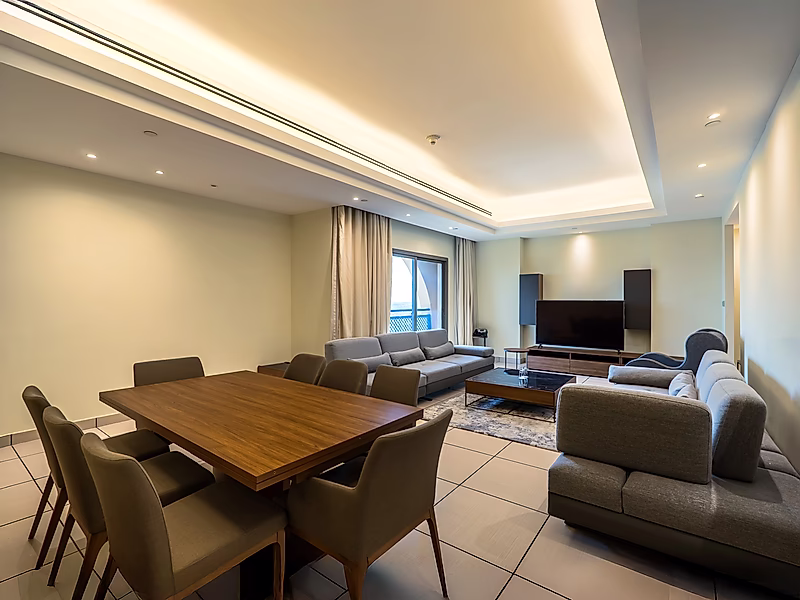 Premium 3BR + Maid Apartment | Serviced Living - Photo 3