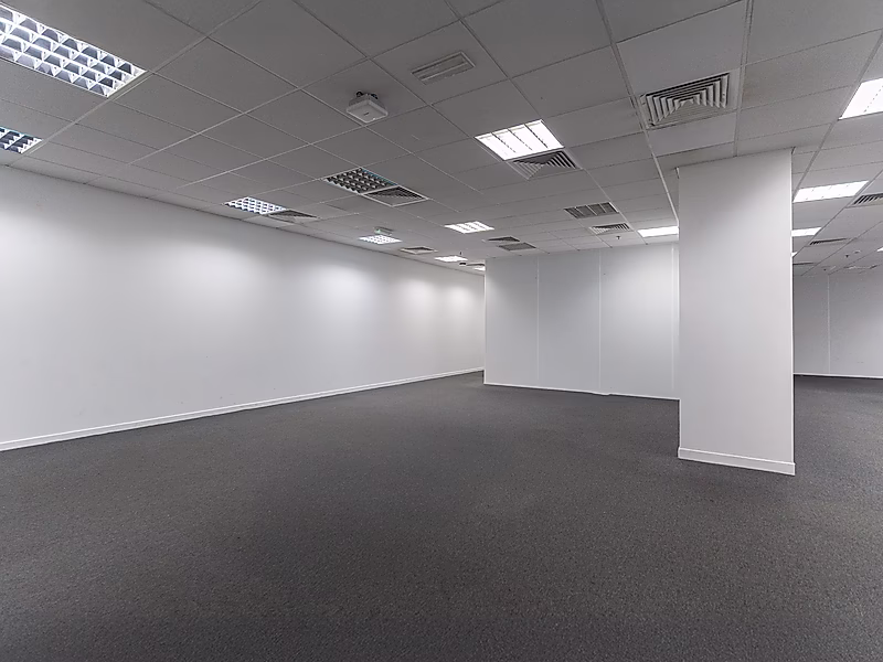 Ready-to-Move Premium Office in Old Airport Area | Luxury Tower | 529 sqm - Photo 10