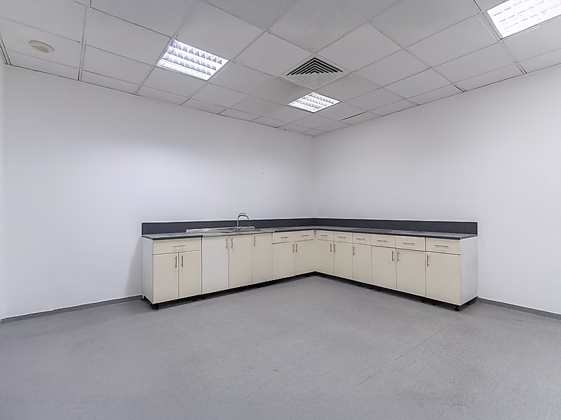 Ready-to-Move Premium Office in Old Airport Area | Luxury Tower | 529 sqm - Photo 13