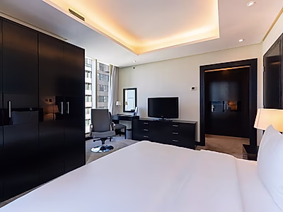 All Inclusive! 1BR with Full Services in Prime Location