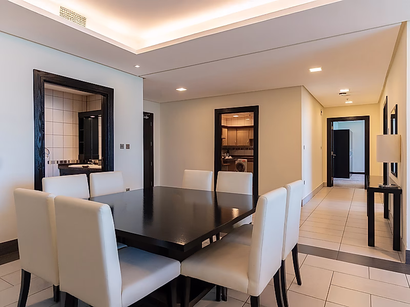 Bills Included! Premium 2-Bedroom Serviced | Westbay - Photo 4