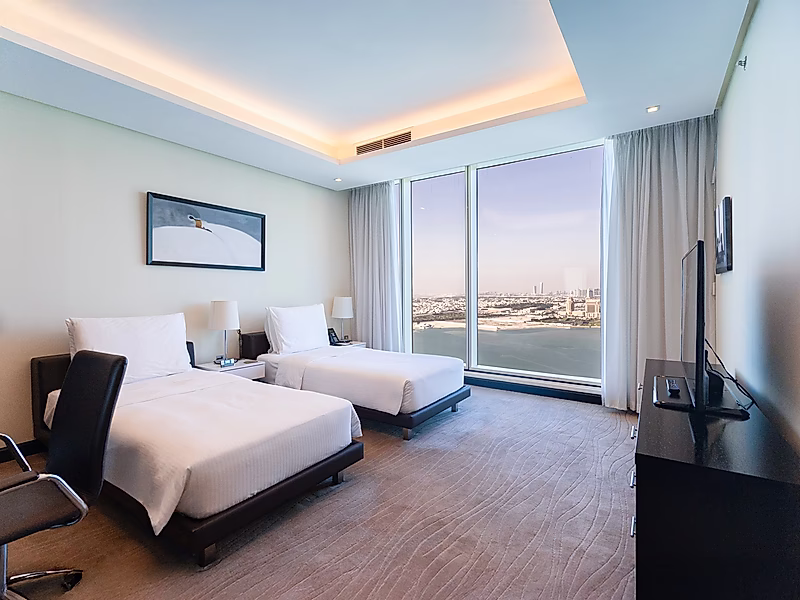 Bills Included! Premium 2-Bedroom Serviced | Westbay - Photo 9