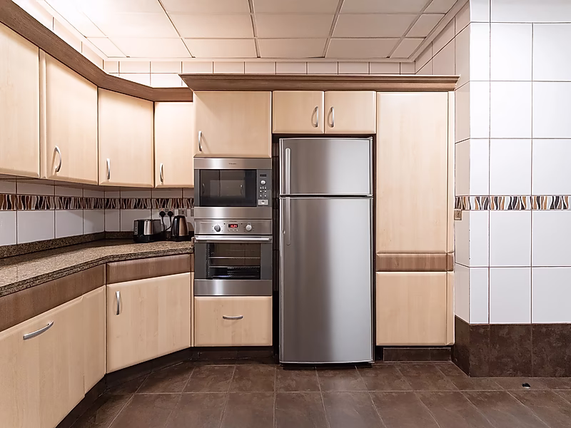 Bills Included! Premium 2-Bedroom Serviced | Westbay - Photo 13