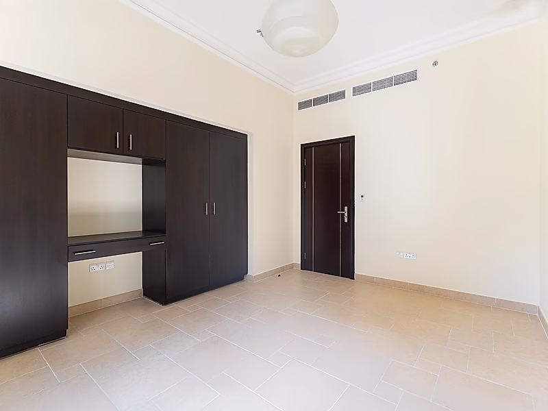 STYLISH LIVING | LUXURY 3 BEDROOM APARTMENT | PEARL - Photo 6