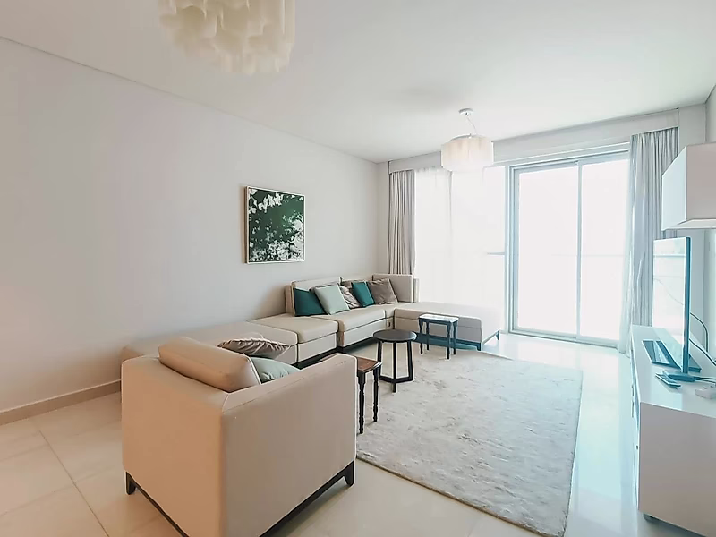 Luxury Furnished One-Bedroom Apartment for Sale in Marina Lusail – Ready Title Deed - Photo 2