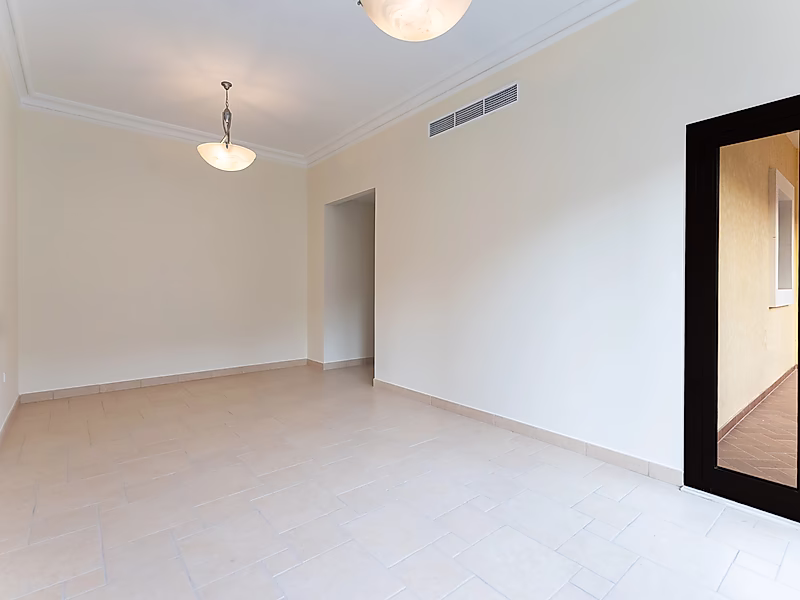 LUXURY LIVING 3 BEDROOM APARTMENT | QQ - Photo 8