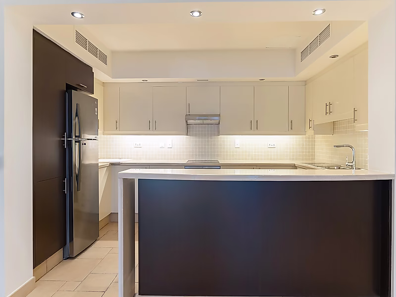 LUXURY LIVING 3 BEDROOM APARTMENT | QQ - Photo 11