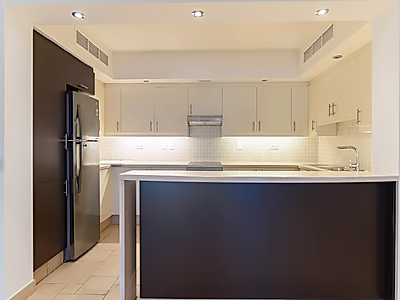 LUXURY LIVING 3 BEDROOM APARTMENT | QQ