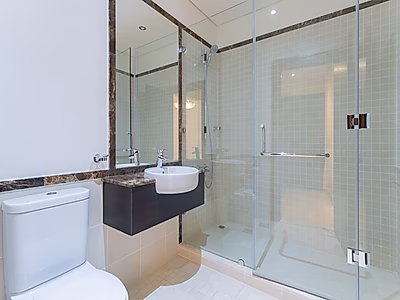 LUXURY LIVING 3 BEDROOM APARTMENT | QQ