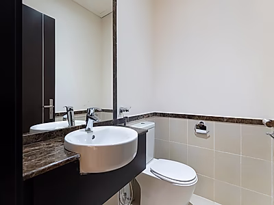 LUXURY LIVING 3 BEDROOM APARTMENT | QQ