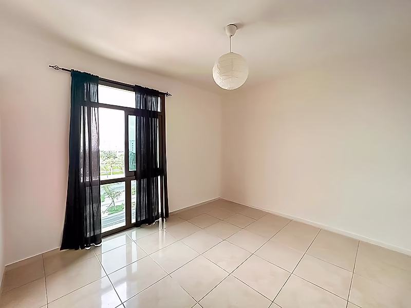 Semi-Furnished Two-Bedroom Apartment for Sale in Fox Hills, Lusail - Photo 3