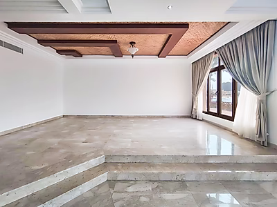 5BR+MAID COMPOUND VILLA | WEST BAY LAGOON