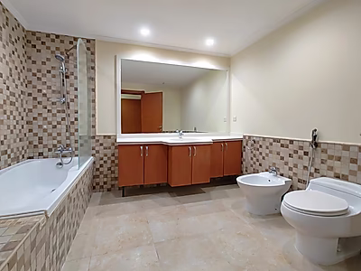 HOT DEAL | SPACIOUS 1 BEDROOM WITH BALCONY | READY TO MOVE | PORTO ARABIA