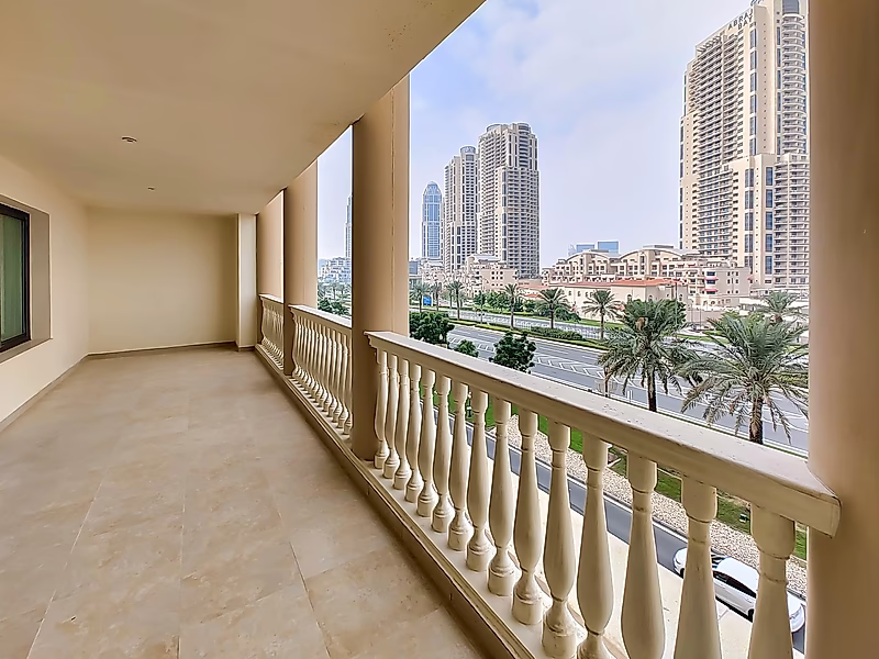 HOT DEAL | SPACIOUS 1 BEDROOM WITH BALCONY | READY TO MOVE | PORTO ARABIA - Photo 8