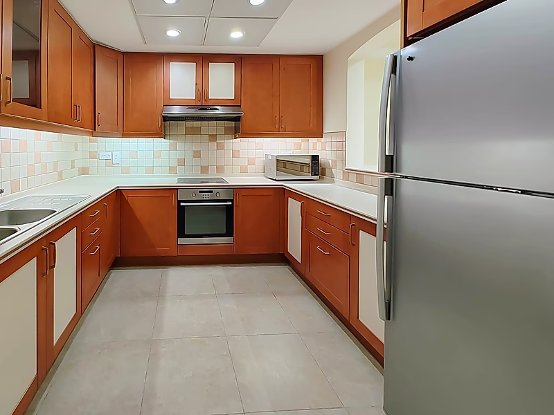 HOT DEAL | SPACIOUS 1 BEDROOM WITH BALCONY | READY TO MOVE | PORTO ARABIA - Photo 9