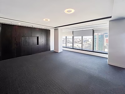 READY OFFICE SPACE ON BIN MAHMOUD 390 SQM