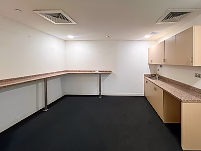 READY OFFICE SPACE ON BIN MAHMOUD 390 SQM