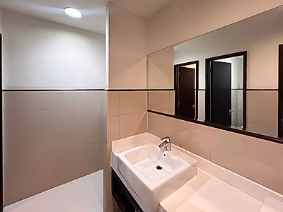 READY OFFICE SPACE ON BIN MAHMOUD 390 SQM