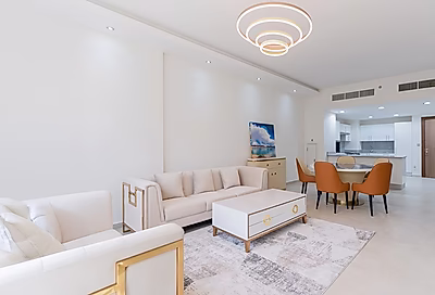 Luxury 1BR Apartment | Prime Location