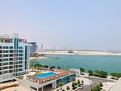 Luxury 1BR Apartment | Prime Location