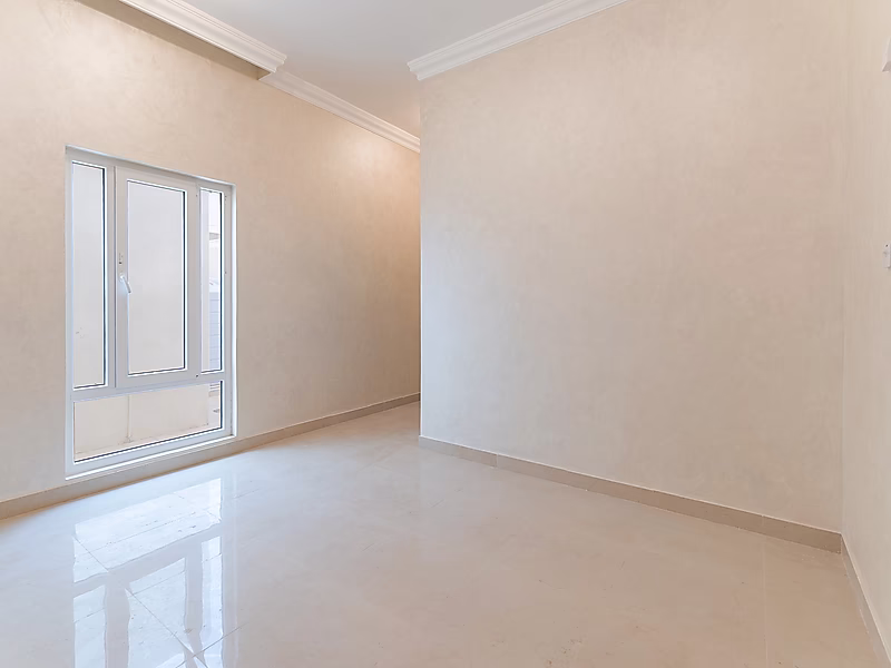 Independent Villa for Sale – Umm Ebairiya - Photo 5