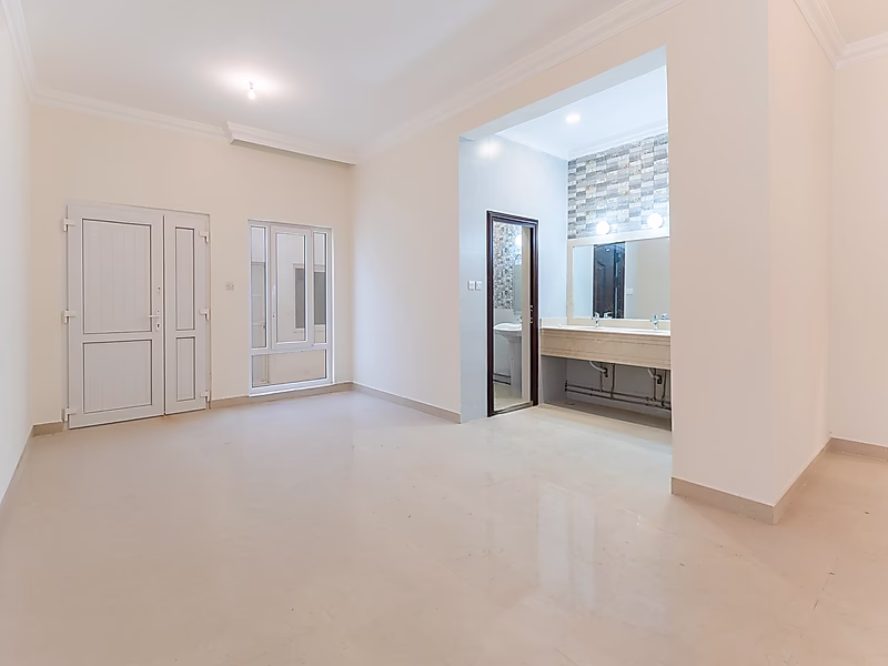 Independent Villa for Sale – Umm Ebairiya - Photo 7