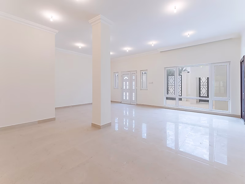 Standalone Villa for Sale – Umm Ebairiya - Photo 3