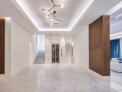 DIRECT SEA-FRONT ACCESS 5BR+M VILLA | LA PLAGE