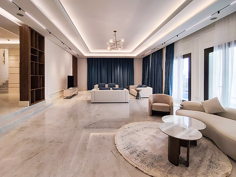 DIRECT SEA-FRONT ACCESS 5BR+M VILLA | LA PLAGE - Photo 9