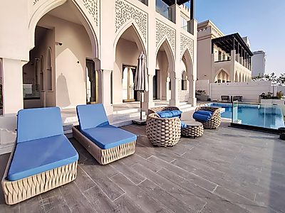 DIRECT SEA-FRONT ACCESS 5BR+M VILLA | LA PLAGE