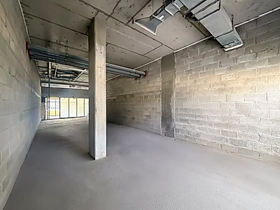 Elegant Retail Space | Fox Hills Location