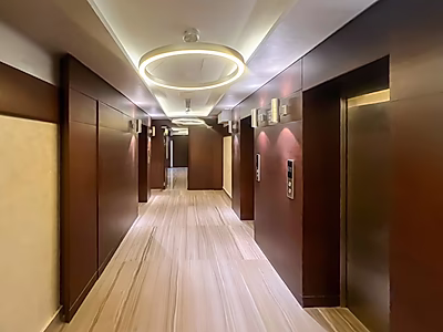 Modern 406 SQM Office | Bright Space | Easy Access