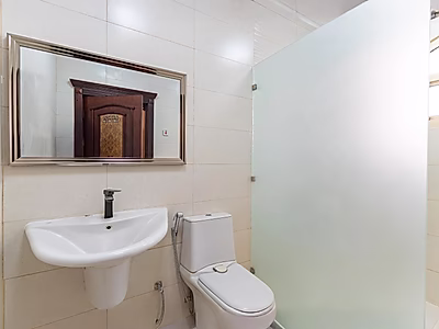 Prime 5-Bedroom Villa with Private Pool in Al Nuaija