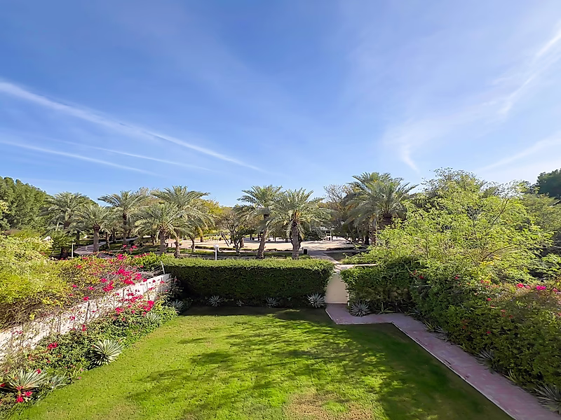 MODERN SPACIOUS 4+M VILLA | GARDEN | LAGOON - Photo 13