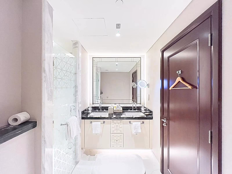 Sophisticated 1BR | Refined Elegance - Photo 2