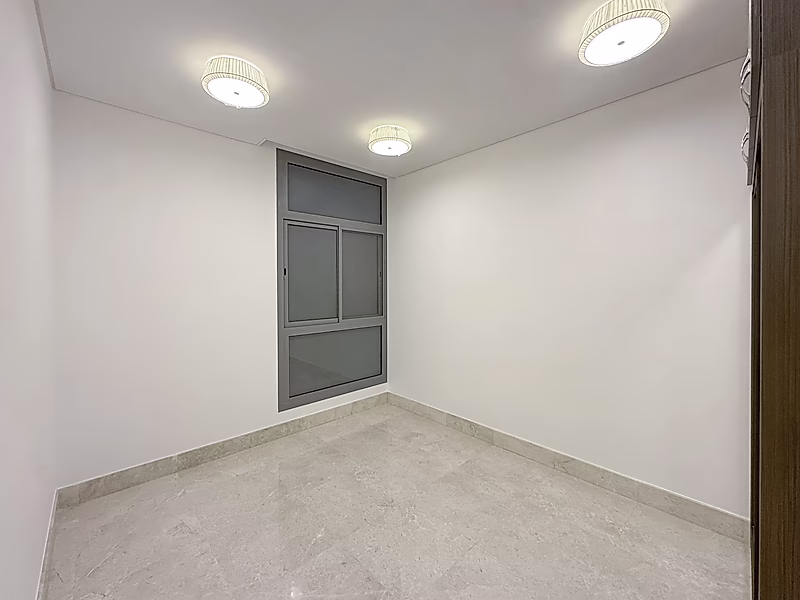 3-BEDROOM APARTMENT SEMI FURNISHED IN KHEESA - Photo 3