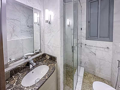 3-BEDROOM APARTMENT SEMI FURNISHED IN KHEESA