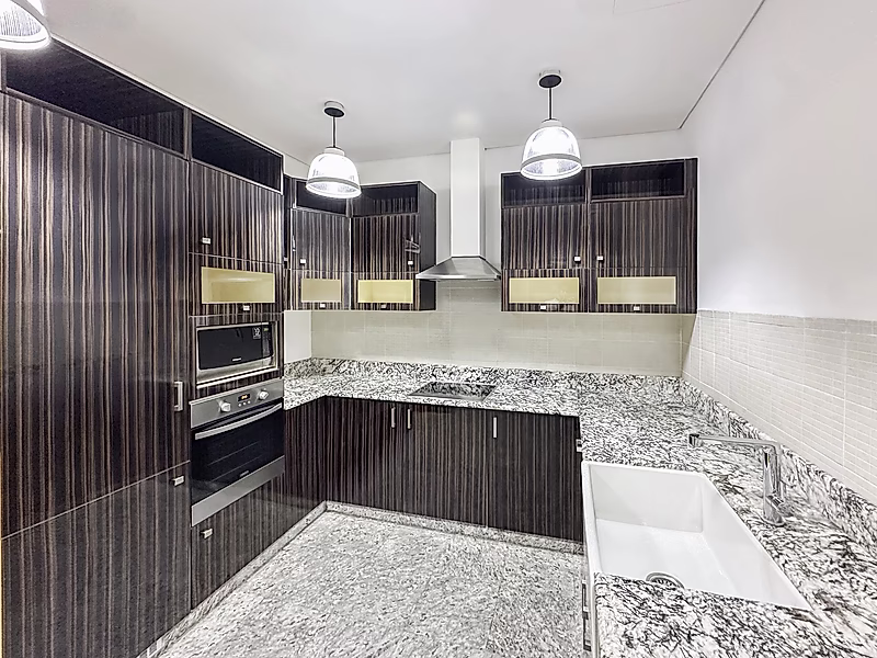 3-BEDROOM APARTMENT SEMI FURNISHED IN KHEESA - Photo 9