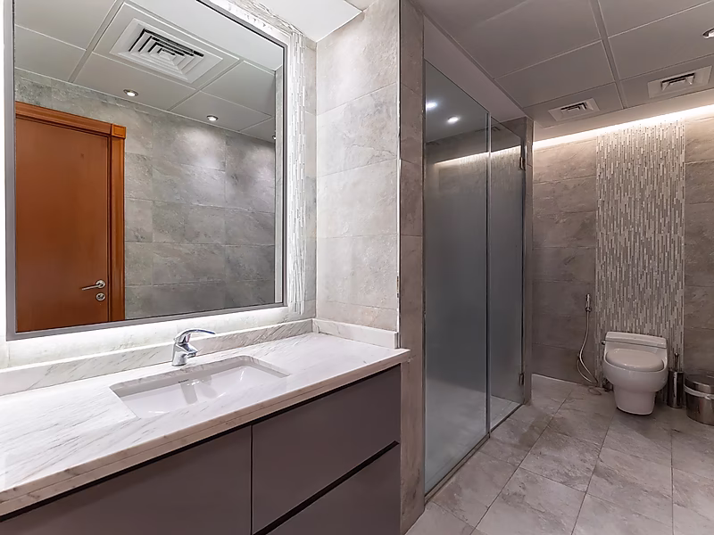 LUXURY 3 BEDROOM + MAID WITH STUNNING VIEW | PORTO ARABIA - Photo 7