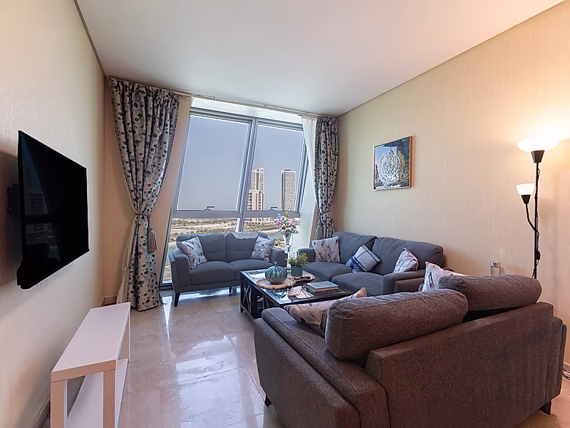 Elegant 2-Bedroom | High-Floor Canal View | Zig Zag Towers - Photo 4