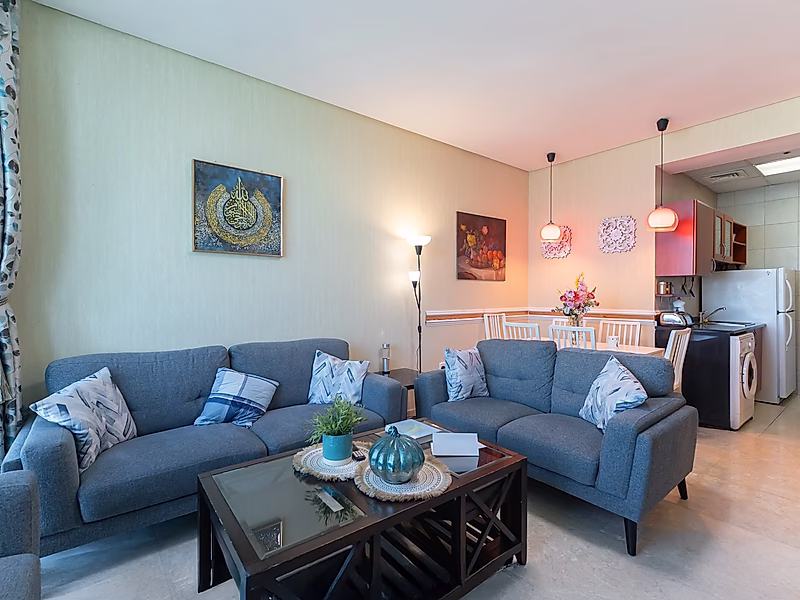 Elegant 2-Bedroom | High-Floor Canal View | Zig Zag Towers - Photo 5