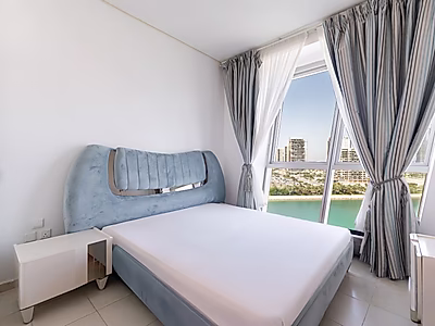 Elegant 2-Bedroom | High-Floor Canal View | Zig Zag Towers