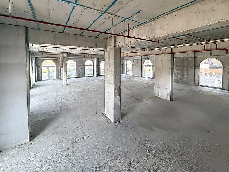 SHOWCASE RETAIL SPACE WITH DUPLEX DESIGN | FOX HILLS - Photo 6