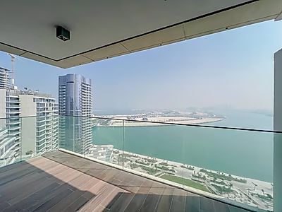 شقة أنيقة تتكون من 3 غرف نوم بتصميم فاخر