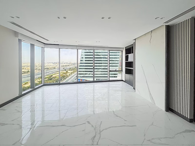 329 SQM Fully Fitted & Partitioned Office | Lusail Marina - Photo 1