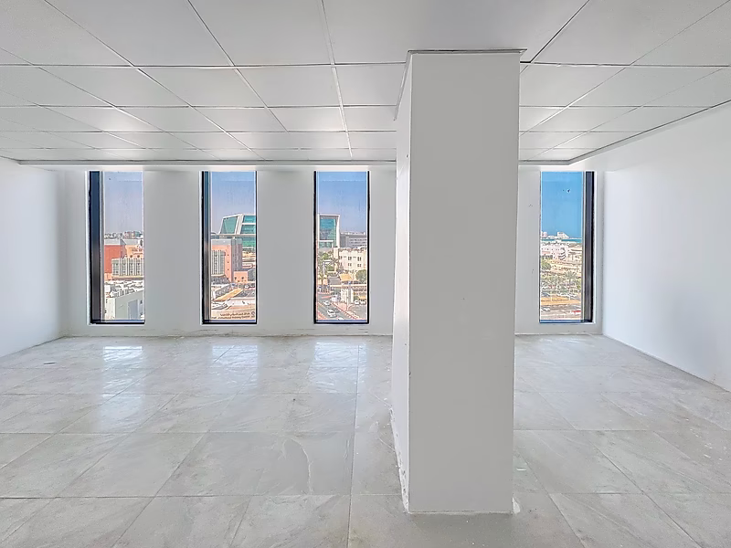 Fully Fitted 406 SQM Office | Easy Access - Photo 2