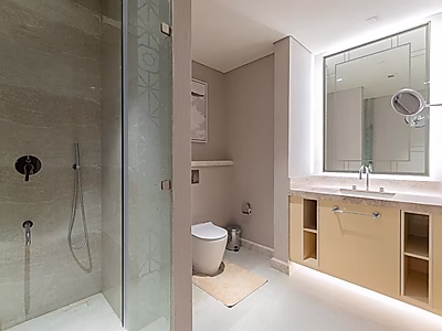 PRIME LOCATION | 2 BEDS + MAID IN LUXURY RESIDENCE
