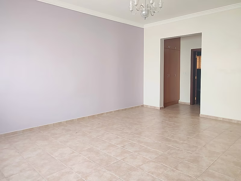 Luxurious Living in Ain Khaled 3+Maids Compound - Photo 4