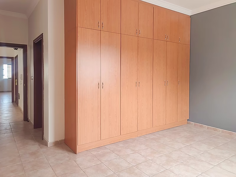 Luxurious Living in Ain Khaled 3+Maids Compound - Photo 7