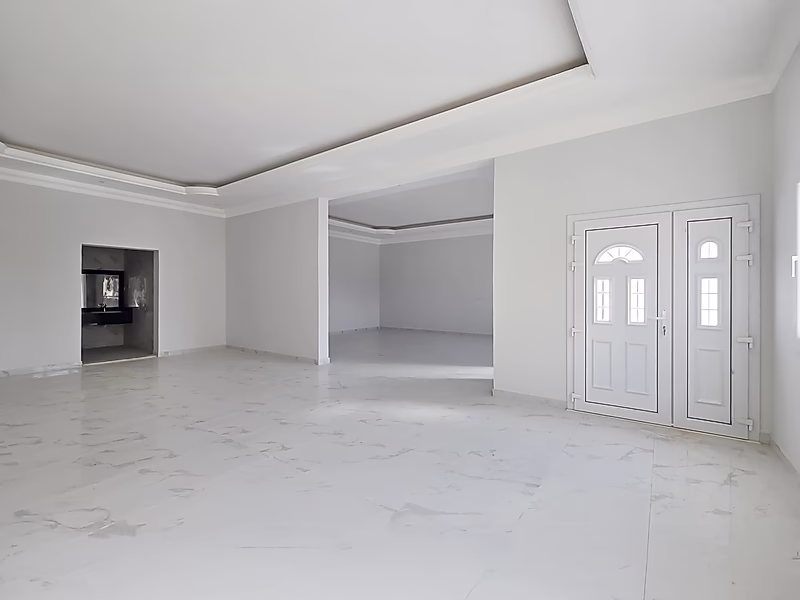 فيلا فاخرة جديدة للبيع في السخامة – جاهزة للسكن - Photo 3